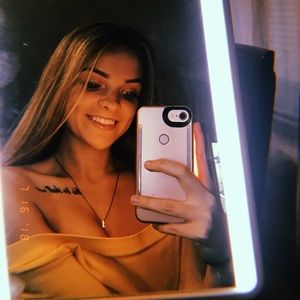 Meet your Posher, Brianna